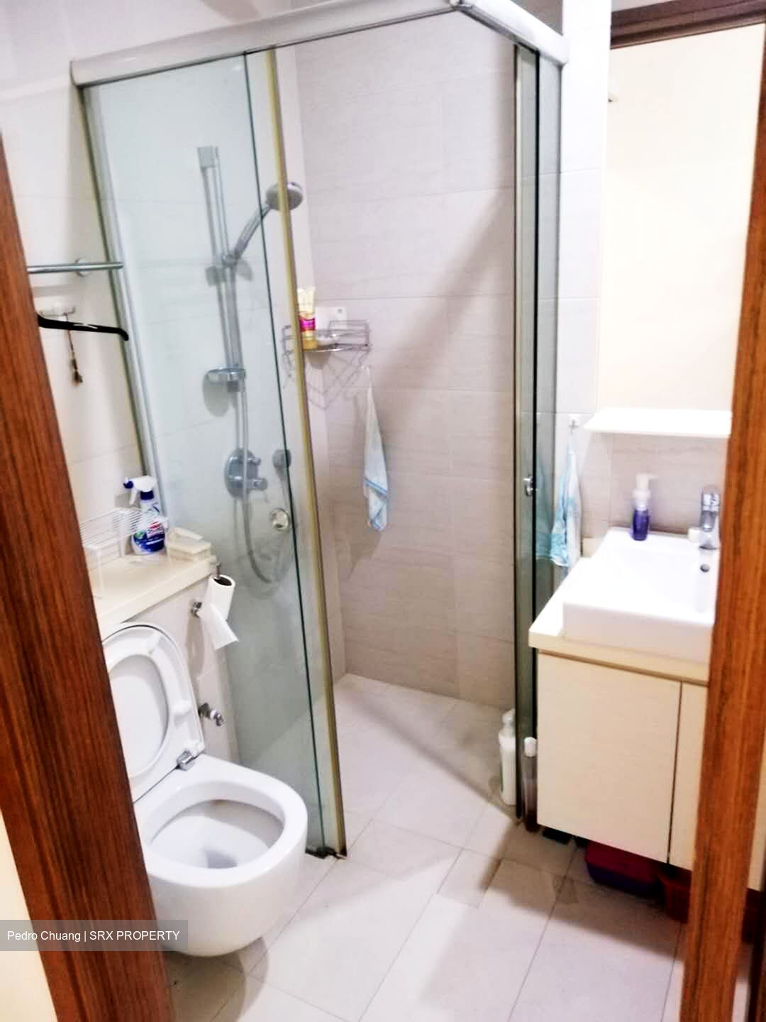 8 Farrer Suites (D8), Apartment #618671521